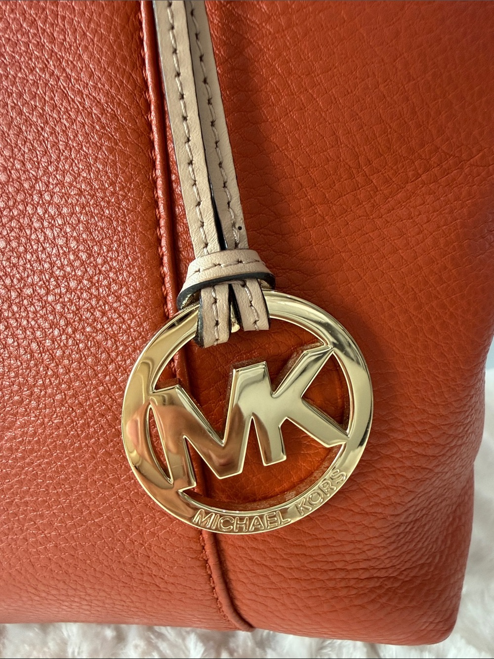 Michael Kors Jet Set Burnt Orange Leather with Contrast Handles - Picture 4 of 13